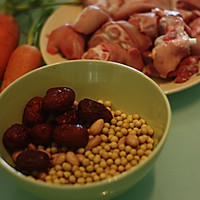 补充胶原蛋白的【黄豆炖猪蹄】-冬季暖身的做法图解1