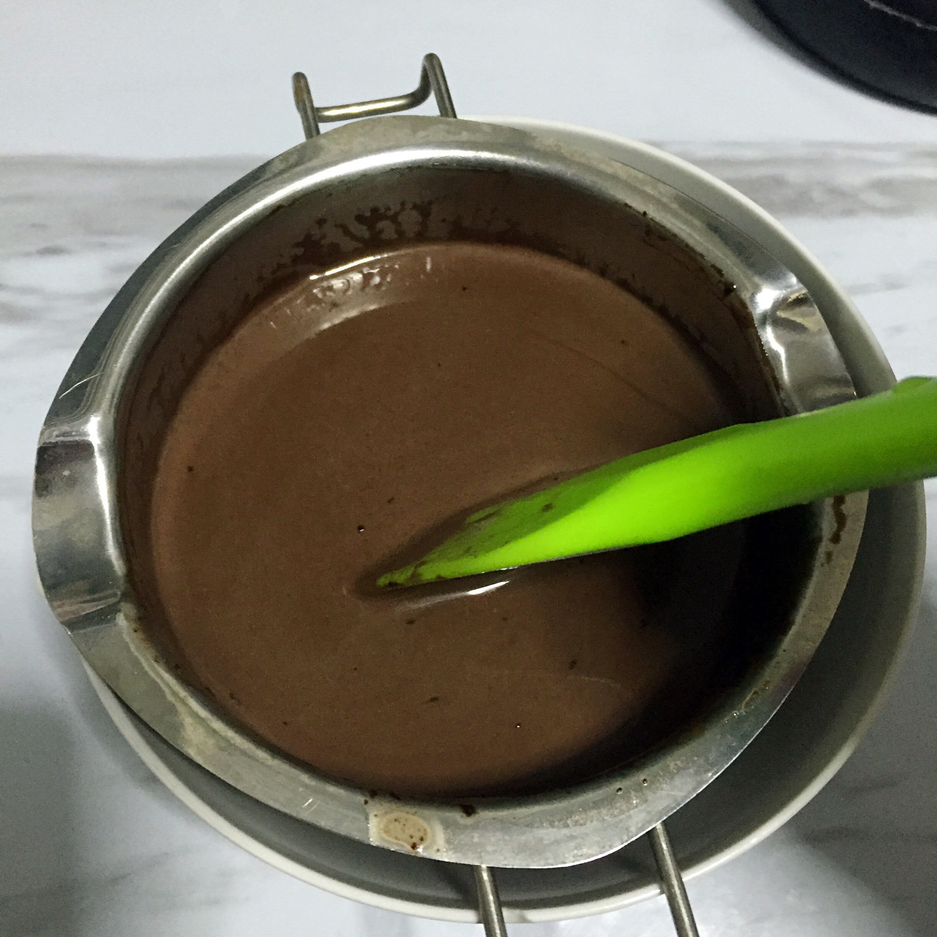 巧克力淋面酱怎么做_巧克力淋面酱的做法_豆果美食