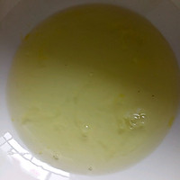 电饭煲蛋糕的做法图解1