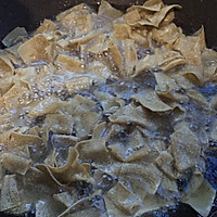 蒜香豆皮的做法图解3