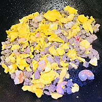 牛肉虾仁磨菇炒饭～舌尖上的美食（牛肉炒饭）的做法图解7