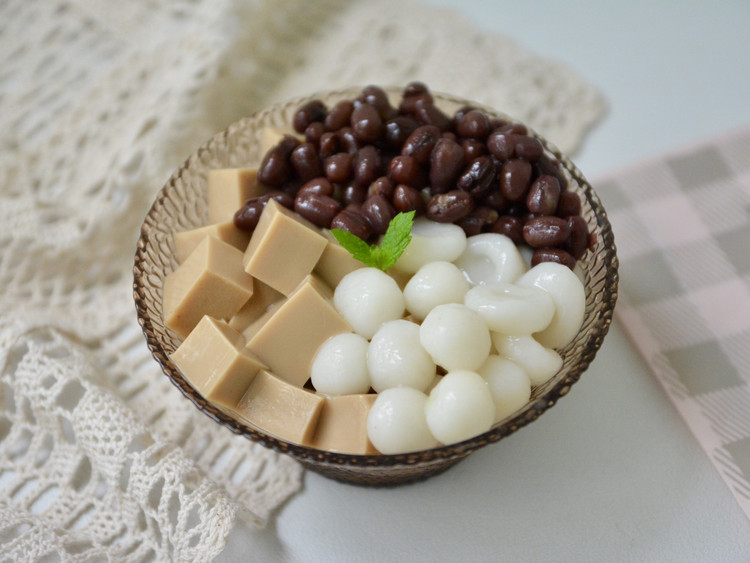 白玉奶茶奶冻的做法