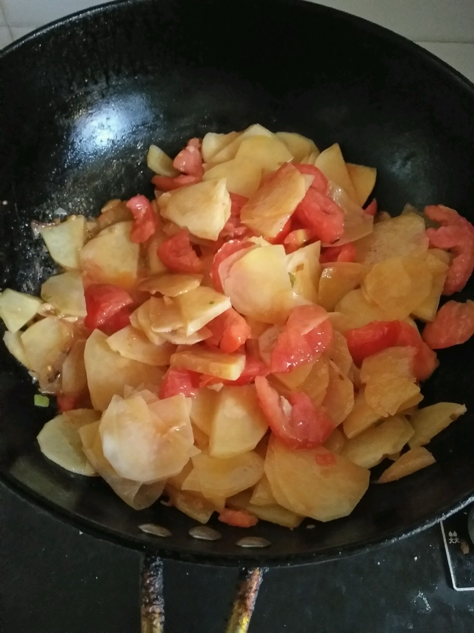西红柿土豆片怎么做_西红柿土豆片的做法_豆果美食