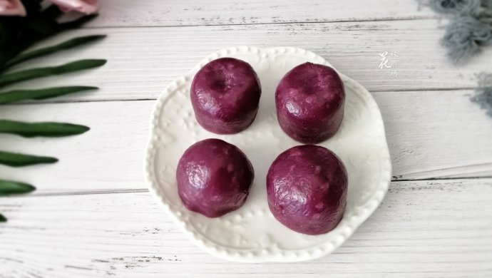 紫薯粘豆沙包
