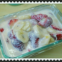 草莓香蕉泡酸奶的做法图解4