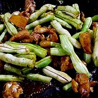 豆角炖鸡腿肉的做法图解16