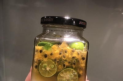 金桔柠檬蜂蜜百香果酿