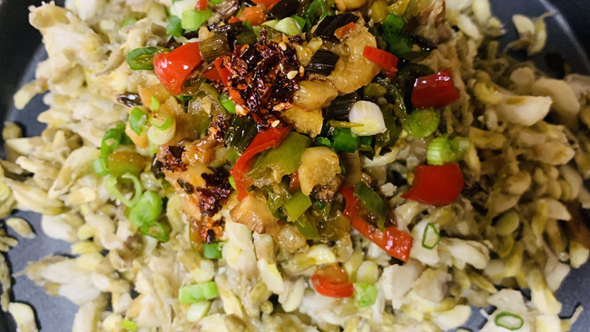 又是蒸槐花麦饭的季节的做法