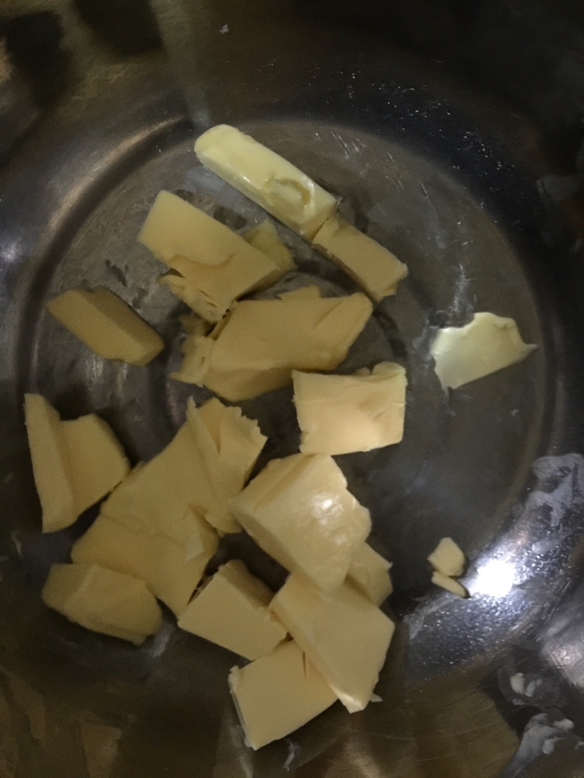 蔓越莓饼干#熙悦食品低筋粉#的做法图解1