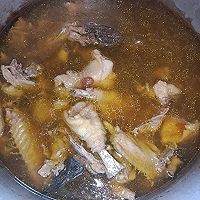 羊肚菌鸡汤的做法图解3