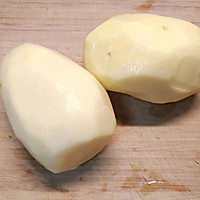 土豆这样做比肉还好吃～炖土豆的做法图解2