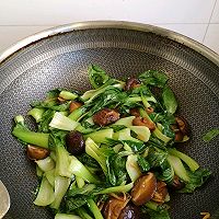 #米饭最强CP#蚝油香菇炒油菜的做法图解10