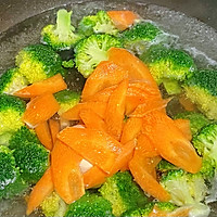 【减脂餐】鲜虾蔬菜沙拉，高蛋白低脂肪，减肥首选的做法图解4