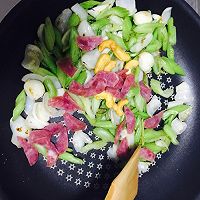腊味腰果西芹百合的做法图解6