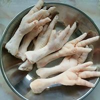 麻辣凤爪的做法图解1