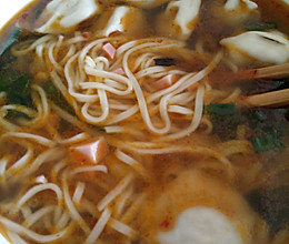 川味灌汤水饺泡椒面的做法