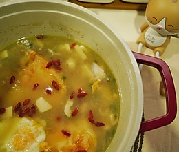 煎蛋萝卜汤的做法