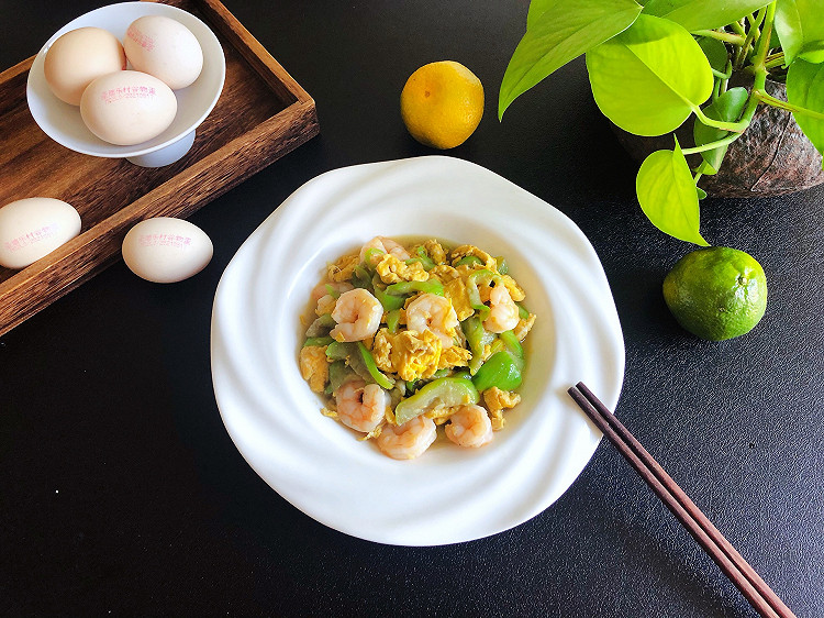 丝瓜炒鸡蛋的做法