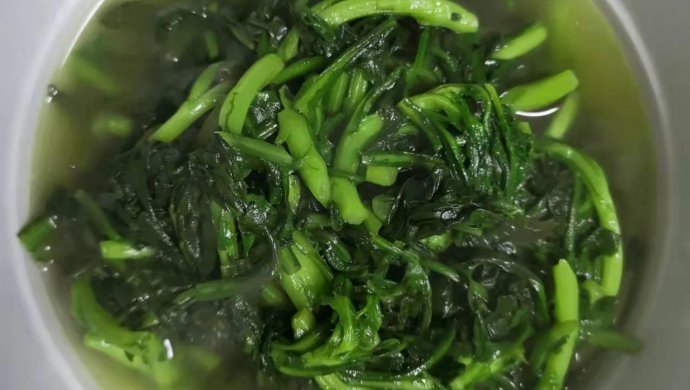 家常清炒蒿菜