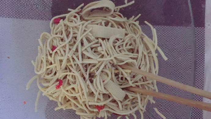 凉拌豆腐丝