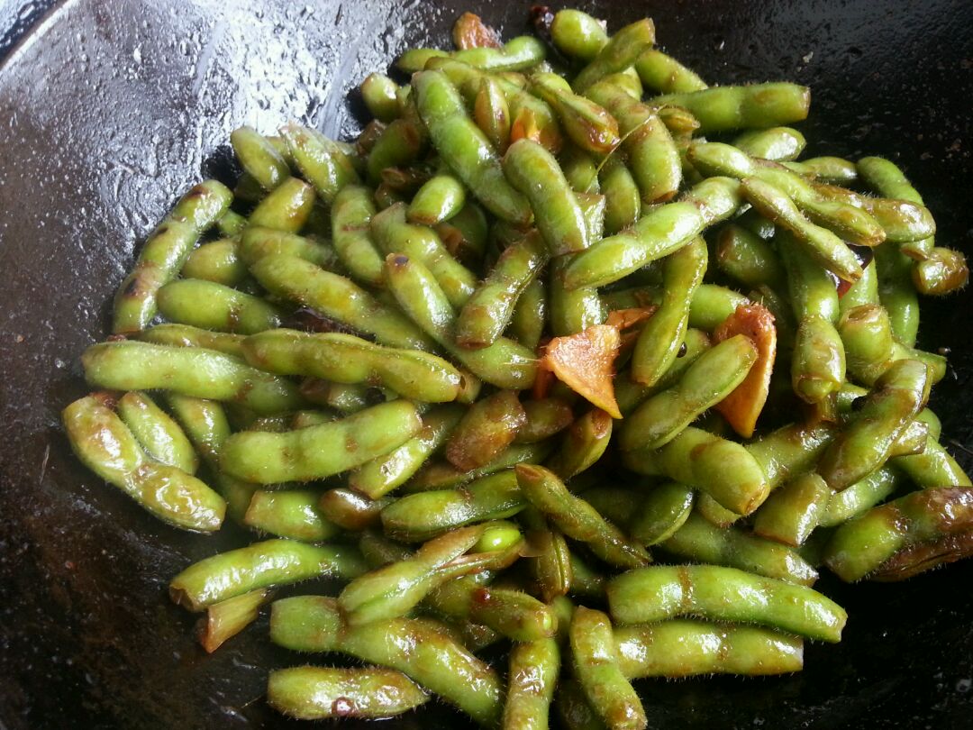 青椒炒毛豆怎么做_青椒炒毛豆的做法_鹿多多多_豆果美食
