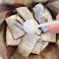 带鱼这样做超好吃的的做法图解3