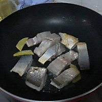 黄鱼鲞烧肉的做法图解2
