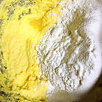 享受自己动手的过程—黄油蛋糕的做法图解4