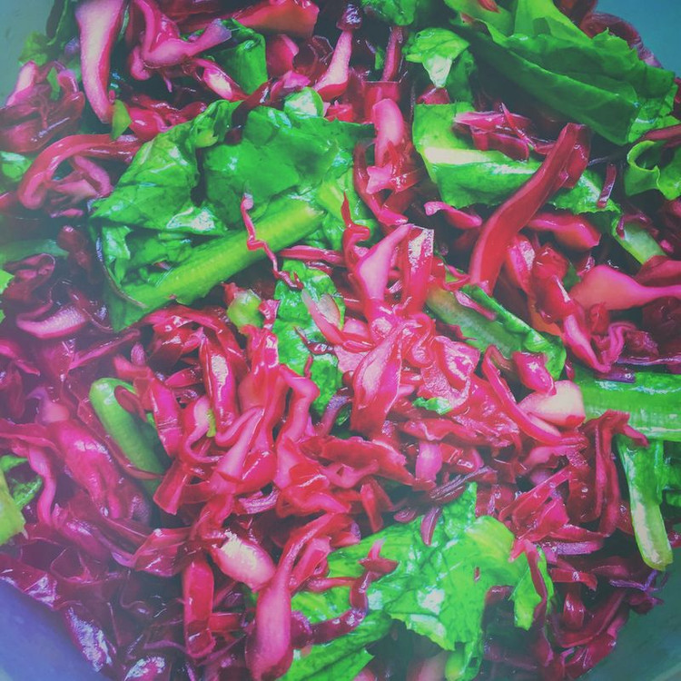 凉拌紫甘蓝生菜的做法