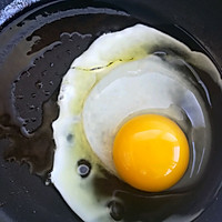 香煎荷包蛋的做法图解2