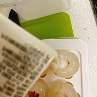 荔枝酸奶芒果粒冻的做法图解6