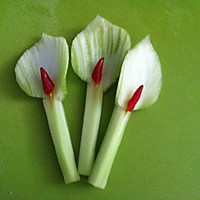 西芹雕花的做法图解3