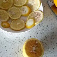 自制柠檬干的做法图解1
