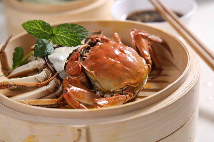 自动烹饪锅简单做清蒸河蟹的做法