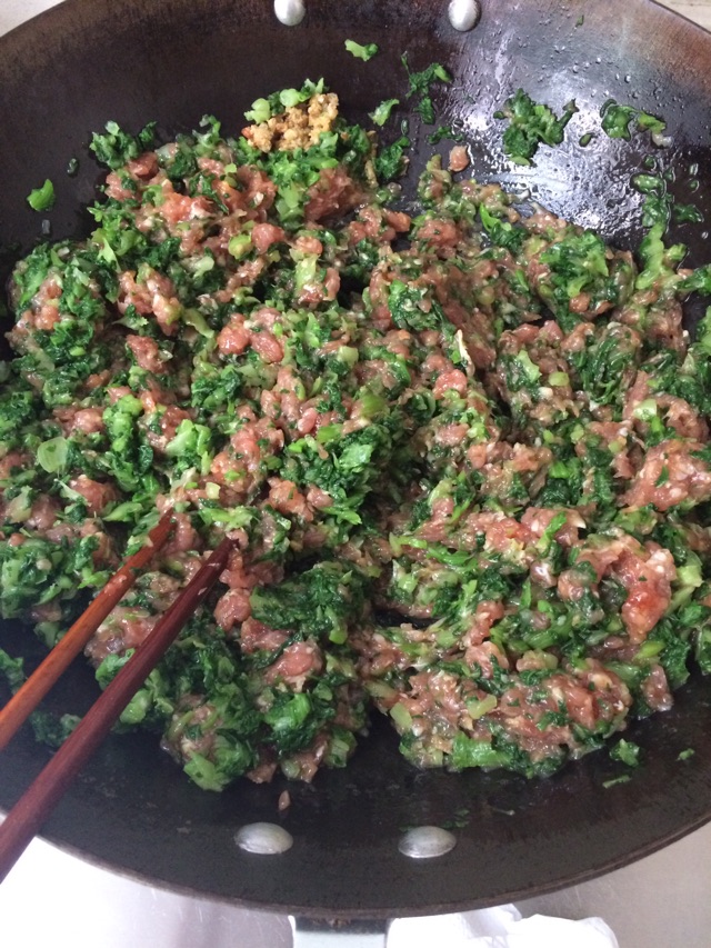 菜肉大馄饨的做法图解3