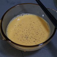 #非你莫“薯”挑战赛#快手美味早餐～滑蛋芝士薯饼的做法图解3