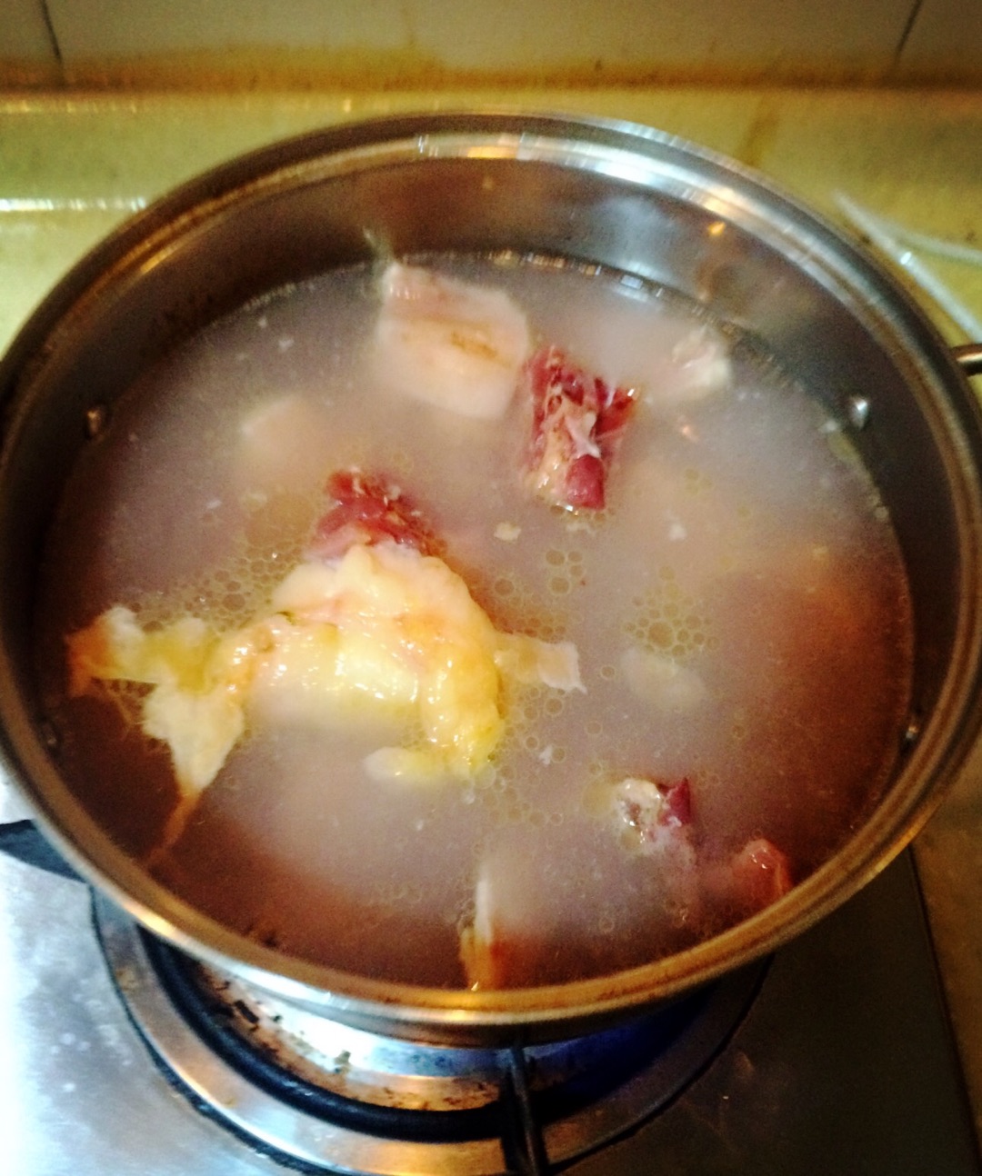 新手易学的香菇鸡汤的做法_菜谱_豆果美食