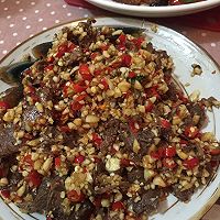 蒜子牛肉的做法图解1