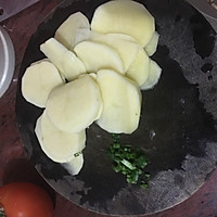 香煎孜然土豆片的做法图解1