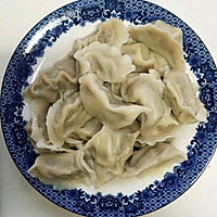 猪肉芹菜馅饺子的做法图解4