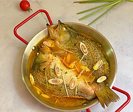 #做饭吧！亲爱的#香茅酸汤鱼的做法
