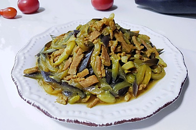 姜蒜茄子酱肉丝