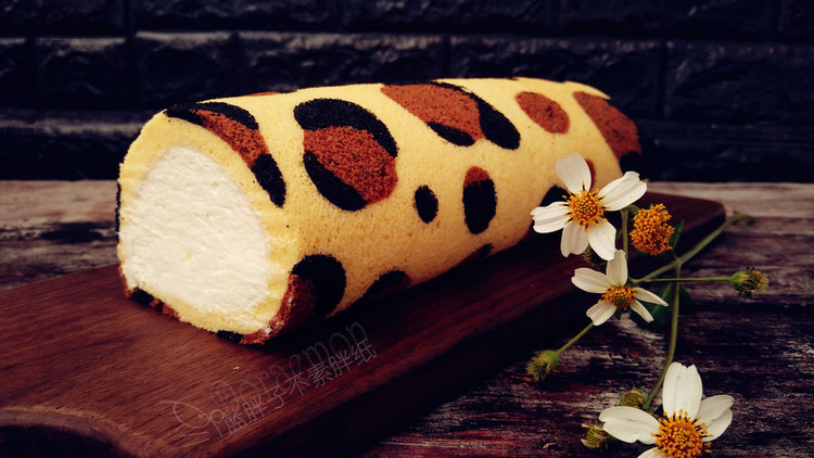 小性感的豹纹蛋糕卷的做法