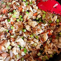 #金龙鱼橄榄油调和油520美食菜谱#外婆菜卷饼的做法图解4