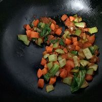 蔬菜蛋炒饭的做法图解4