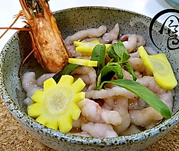 「回家菜谱」——海带高汤虾面的做法