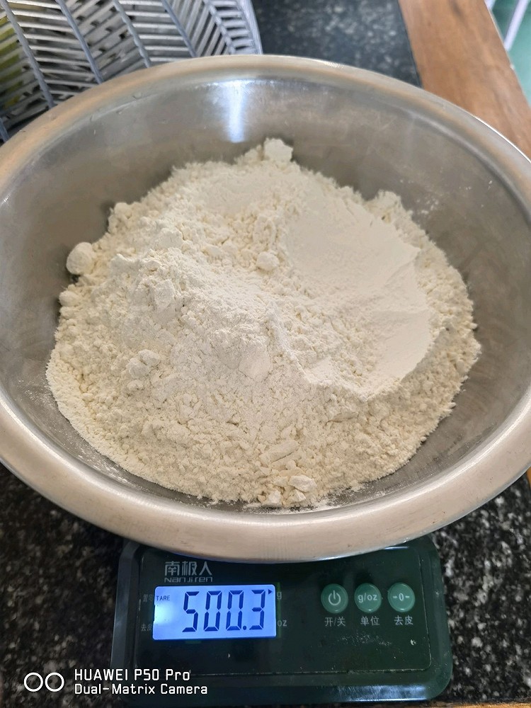普通面粉变成蛋糕粉(低筋面粉)的做法