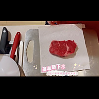 香煎牛肩肉的做法图解2