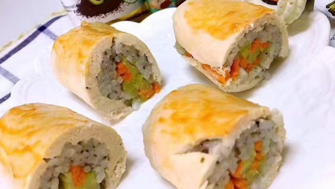 米饭鸡肉卷