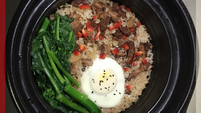 牛腩釜饭